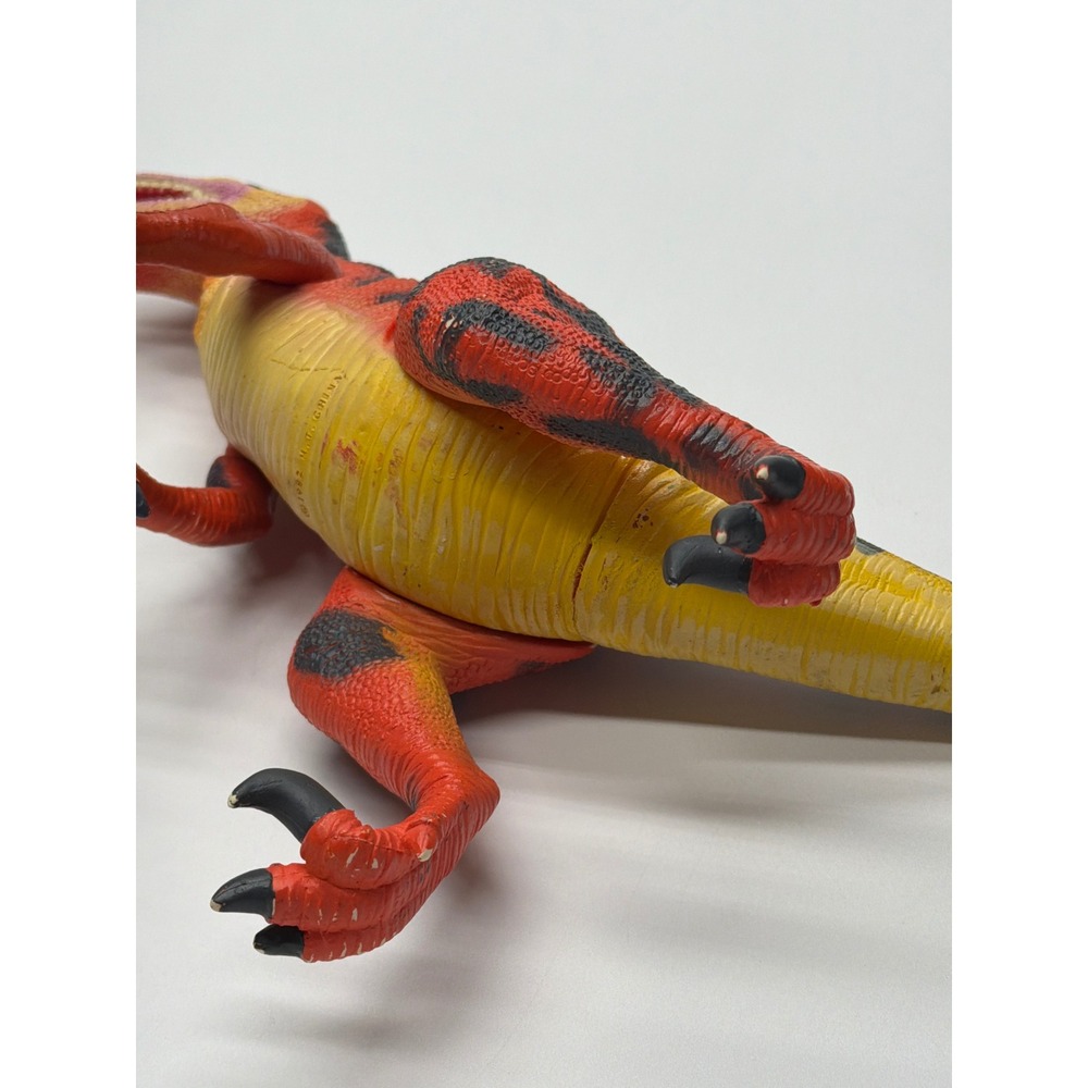 Vintage‎ 1992 MT China Velociraptor Dinosaur Action Figure Red Black 12 Inch - Picture 7 of 8